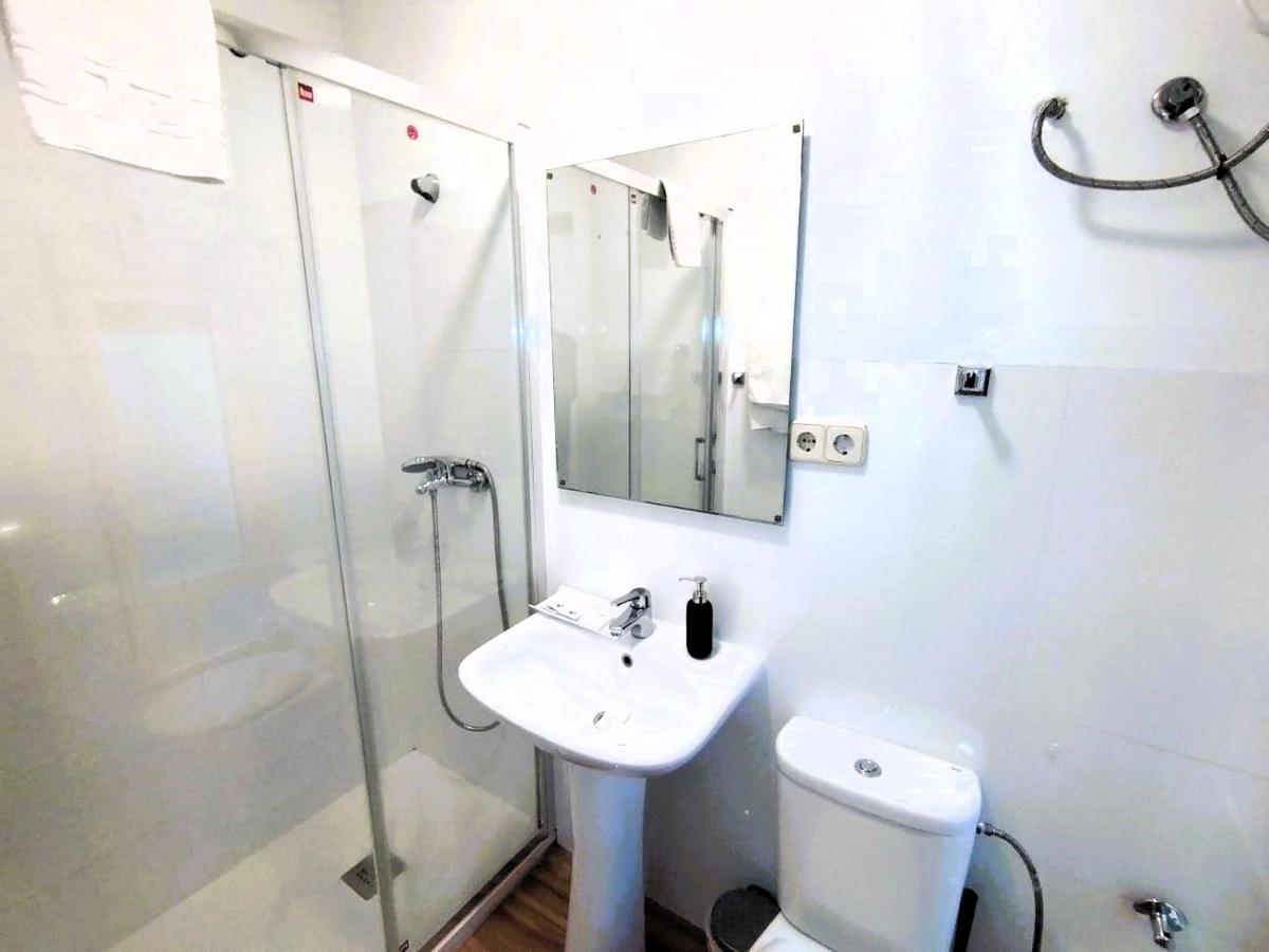 Puerta Del Sol - Apartamento Para 6 Madrid Dış mekan fotoğraf