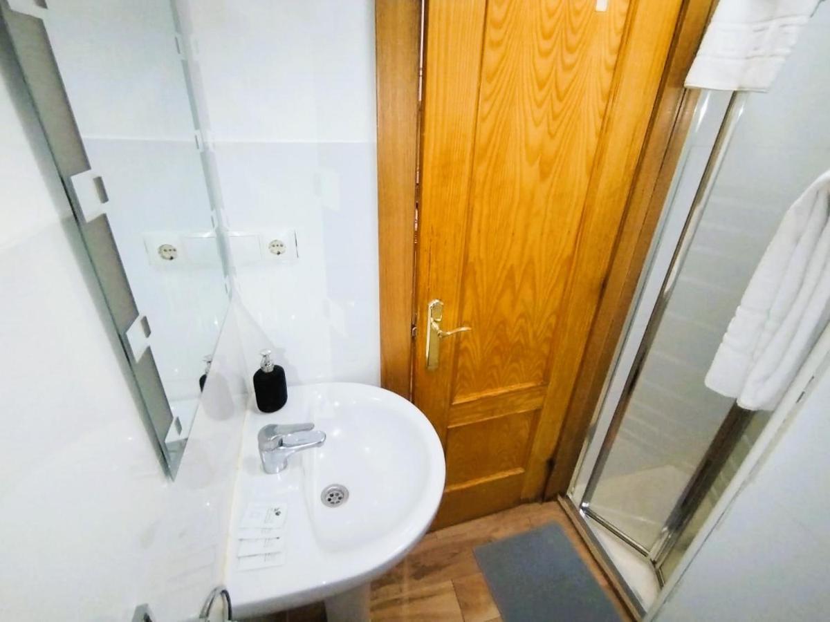 Puerta Del Sol - Apartamento Para 6 Madrid Dış mekan fotoğraf